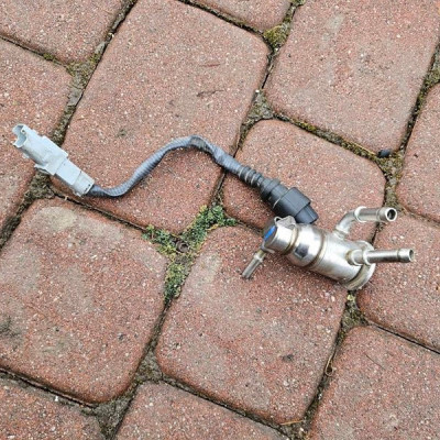 Wtrysk wtryskiwacz adblue 2.0D LIFT Vivaro B Trafic III Talento 208997976R