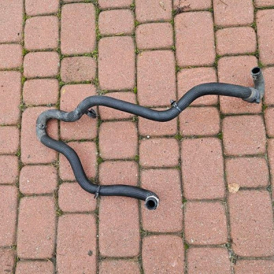 Przewód wody wąż rura 2.0D LIFT Vivaro B Trafic III Talento 144986207R