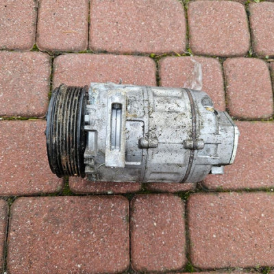 Sprezarka klimatyzacji 2.0DCI LIFT Vivaro B Trafic III Talento 8200454172-B