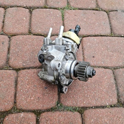 Pompa wtryskowa paliwa 2.0DCI LIFT Vivaro B Trafic III Talento 167009230R