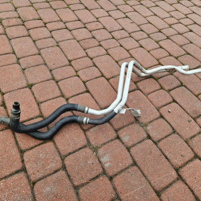 Przewód wody wąż rura 2.0D LIFT Vivaro B Trafic III Talento 217400602R