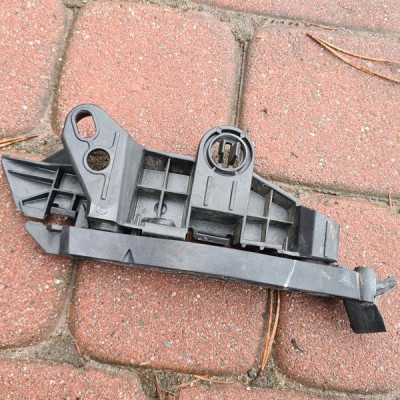 Ślizg błotnika zderzaka przód przedni lewy Opel Corsa E 39003564 39014302