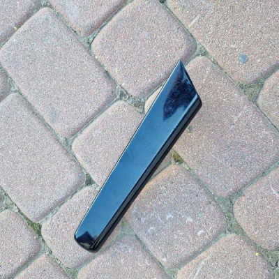 Listwa drzwi boczka osłona dekor Opel Corsa D 13234243