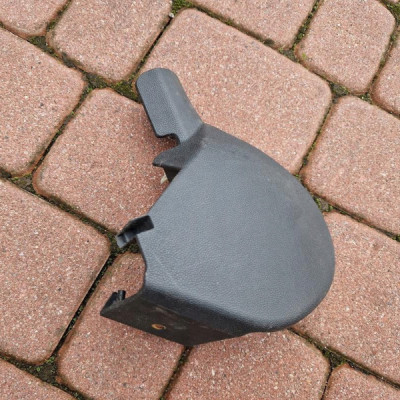 Plastik obudowa fotela osłona prawa Opel Corsa D Adam Corsa E 13210993