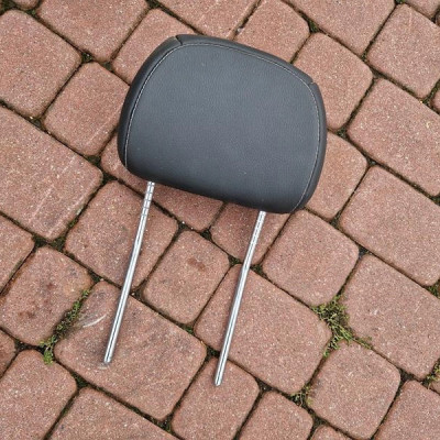 Zagłówek fotela przód przedniego skóra skórzany Opel Corsa D