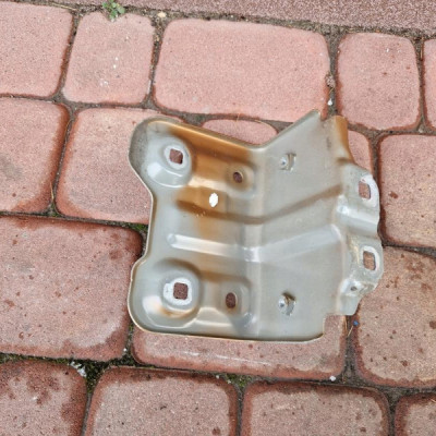 Wspornik mocowanie błotnika prawe Renault Captur II 2 663508999R