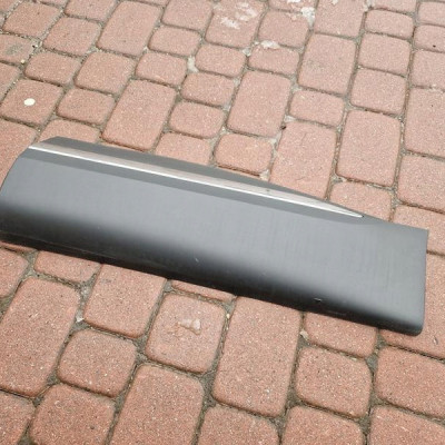 Listwa drzwi tył tylna lewa chrom Renault Captur II 2 828779913