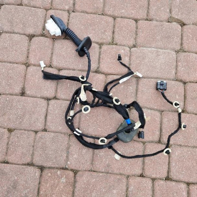 Instalacja wiązka drzwi prawy tył Renault Captur II 2 241265037R