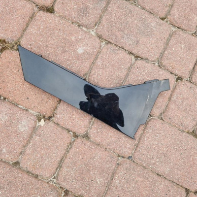 Listwa słupka obudowa osłona drzwi tył prawa Renault Captur II 2 822344853R