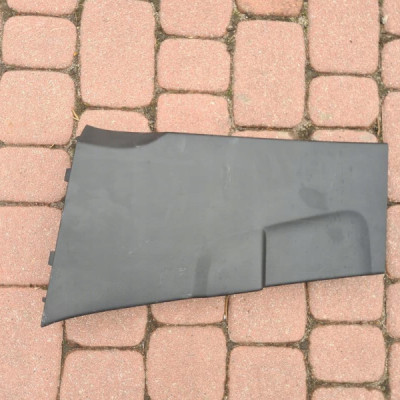 Obudowa osłona słupka lewa chrom Renault Captur II 2 769152548R