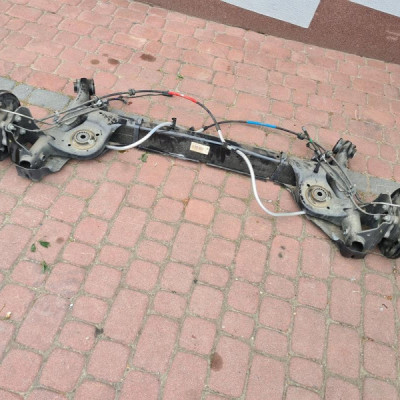 Belka zawieszenie tył tylne ośka linki reczny Renault Captur II 2