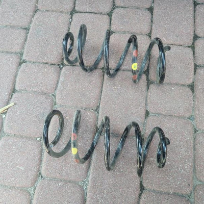 Sprężyna tył tylna zawieszenia Renault Captur II 2