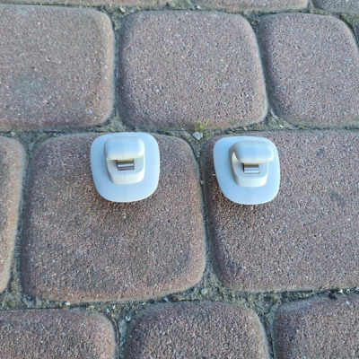 Uchwyt mocowanie daszka podsufitki słonecznika Renault Captur II 2