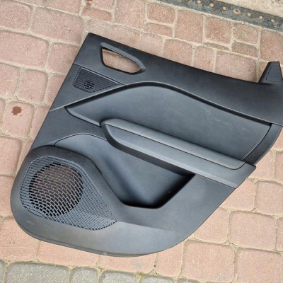 Boczek tył tylny tapicerka prawy Renault Captur II 2