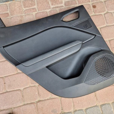 Boczek tył tylny tapicerka lewy Renault Captur II 2
