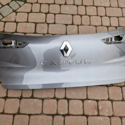 Blenda klapy tył tylna obudowa klapy Renault Captur II 2