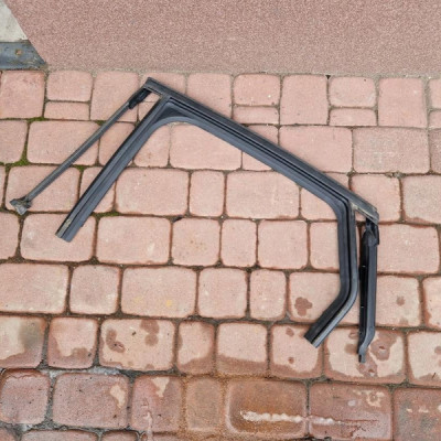 Listwa zgarniacz drzwi chrom uszczelka tył lewa Renault Captur II 2