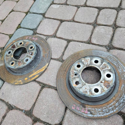 Tarcza tarcze tył tylne komplet IGŁA Opel Meriva B