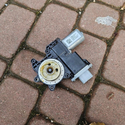 Podnośnik drzwi szyby lewy Opel Vivaro B Trafic III Talento 128001502-B