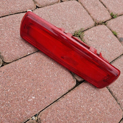 Trzecie swiatło stopu stop hamulec Vivaro B TRAFIC III TALENTO 265904849R