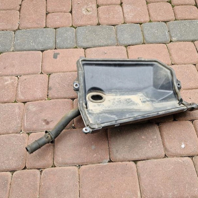 Podszybie prawe odpływ Opel Vivaro B TRAFIC III TALENTO 668620201R