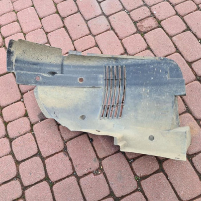 Nadkole przód przednie prawe Opel Vivaro B Trafic III Talento 638449610R