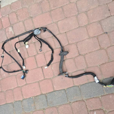 Instalacja wiązka drzwi przod Opel Vivaro B Trafic III Talento 241247927R