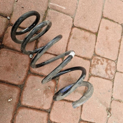 Sprężyna przód przednia amortyzatora Opel Meriva B ozn. D2