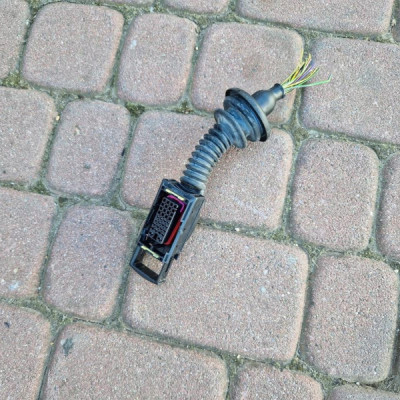 Kostka wtyczka drzwi instalacja wiązka Opel Meriva B