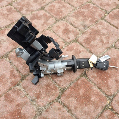 Stacyjka kluczyk europa kluczyki Opel Meriva B