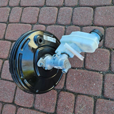 Serwo hamulcowe 1.6CDTI pompa hamulcowa Opel Meriva B 13360325 CD