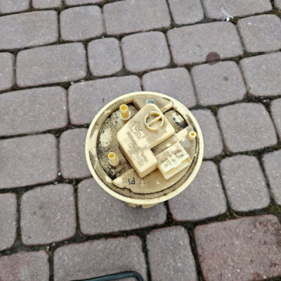 Pompka pływak paliwa 1.6CDTI pompa Opel Meriva B 13311781