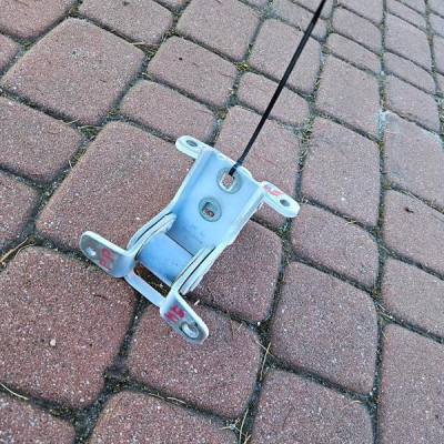 Zawias zawiasy drzwi przód przednie prawe komplet Opel Meriva B