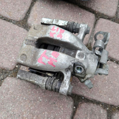 Zacisk tył tylny prawy LINKA reczny jażmo Opel Meriva B