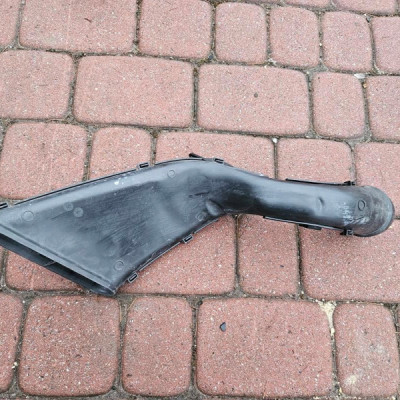 Rura dolot powietrza łapacz kierownica powietrza Opel Meriva B 13357018