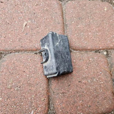 Uchwyt mocowanie akumulatora trzymak Opel Meriva B 13278315