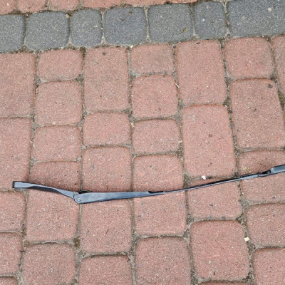 Ramie wycieraczki pióro EUROPA prawe Opel Meriva B 13250423