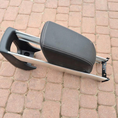 Tunel środkowy podłokietnik EUROPA skóra Opel Meriva B