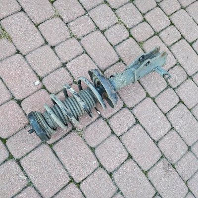 Amortyzator przód przedni lewy 2.0CDTI Opel Insignia 13245976