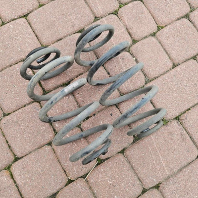 Sprężyna tył tylna HB Hatchback Opel Insignia ozn. CB