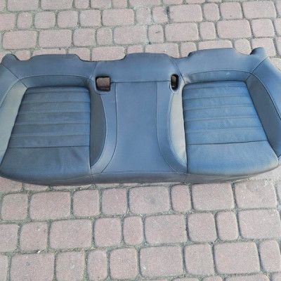 Kanapa siedzisko czarna tył tylna skóra Opel Insignia