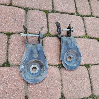 Uchwyt mocowanie sanek wspornik zderzaka przód Opel Insignia