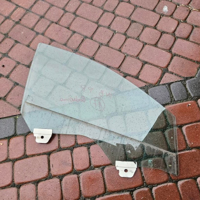 Szyba przód podwójna Opel Insignia B 2017r