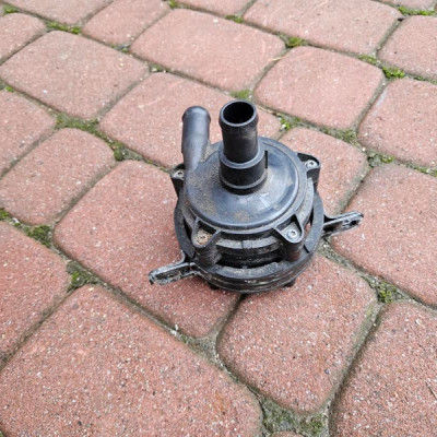 Dodatkowa pompa obiegowa wody 2.0D Opel Insignia B 39186215