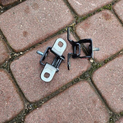 Zawias zawiasy klapy tył bagaznika HB Opel Insignia B 39121216 39121215