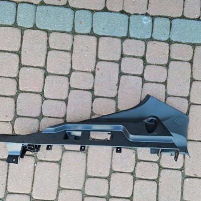 Obudowa słupka bagaznika HB podsufitki Opel Insignia B 39120879