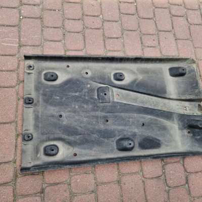 Obudowa osłona podłoga podwozia Opel Insignia B 39122474