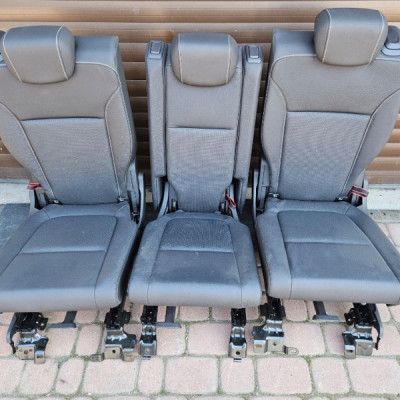 Fotel fotele 2 rząd komplet Opel Zafira C