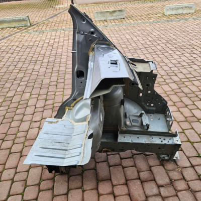 Cwiartka podłóżnica przód przednia fartuch lewa VIVARO B TRAFIC III TALENTO