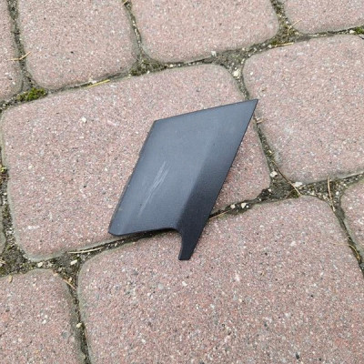 Kratka zderzaka prawa zaślepka Opel Astra J IV 13381820